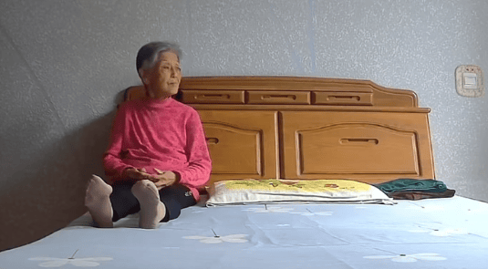 女子晒照对比奶奶自爷爷去世9个月后变化:再也不是时髦的老太太了<strong></p>
<p>江淮汽车股票</strong>,评论区泪目