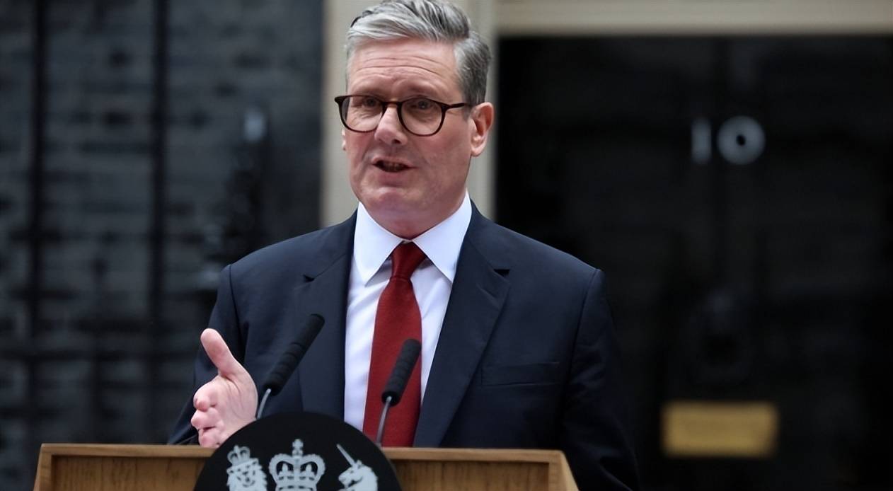 事情闹大了!俄军发射导弹<strong></p>
<p>高德红外股票</strong>,乌克兰大坝被炸断,泽连斯基向美欧求助,特朗普直接把话说透