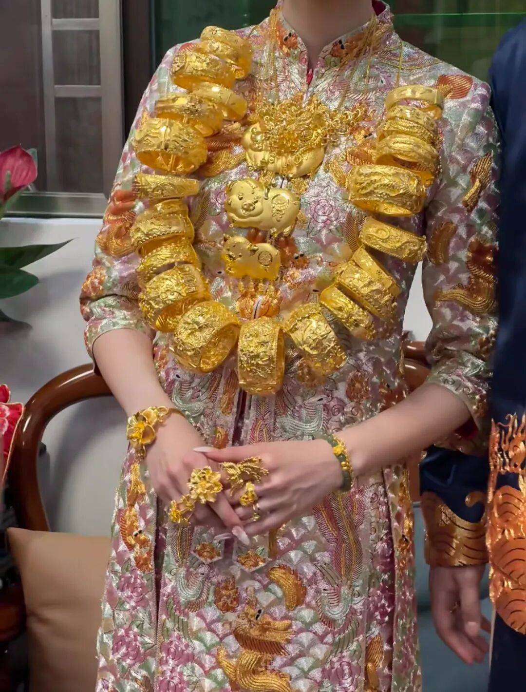 潮汕老板卖0.1克黄金<strong></p>
<p>高德红外股票</strong>，今年已进账62亿