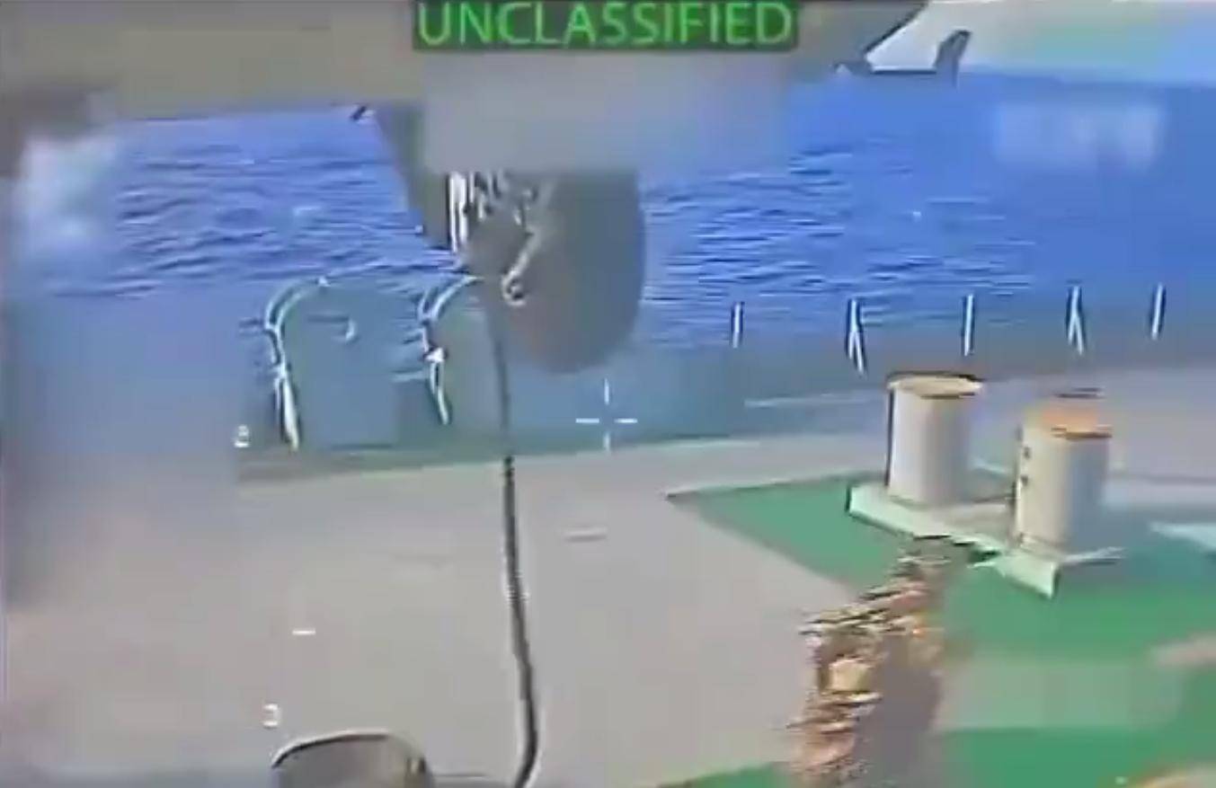 比导弹打击更狠!美军空降油轮<strong></p>
<p>高德红外股票</strong>,抢110万桶石油,打击中俄古委伊