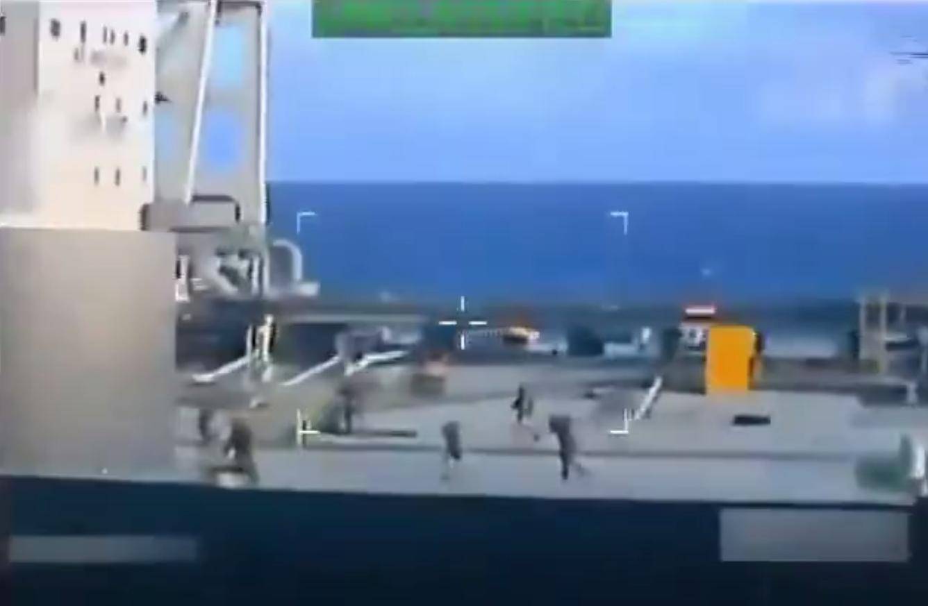 比导弹打击更狠!美军空降油轮<strong></p>
<p>高德红外股票</strong>,抢110万桶石油,打击中俄古委伊