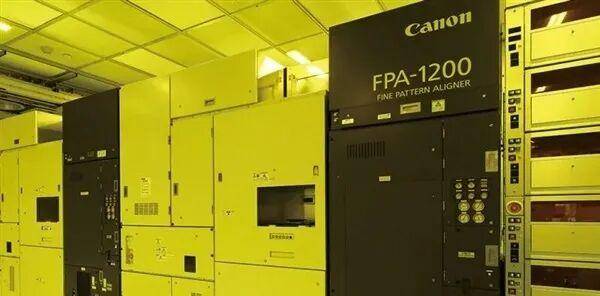 1.4nm制程<strong></p>
<p>奋达科技股票</strong>！纳米压印技术突破