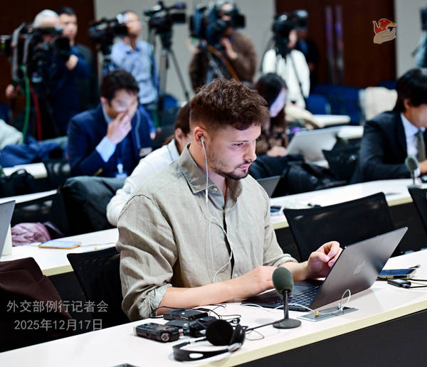 日方与英法德加等国沟通称对台立场未变<strong></p>
<p>中国长城股票</strong>，外交部：妄图在国际上装无辜、骗同情 | 外交部记者会实录（2025.12.17）