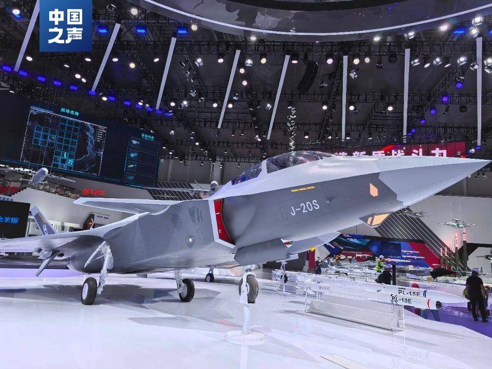 歼-20S官宣对地对海打击能力<strong></p>
<p>汉得信息股票</strong>,如何开启无人空战新模式?