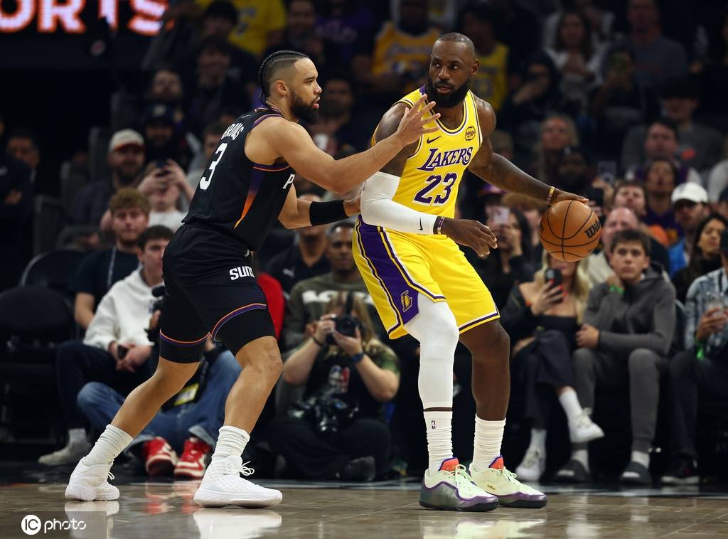 老詹23+6东契奇缺阵狄龙25分 布克21+11湖人惨败太阳