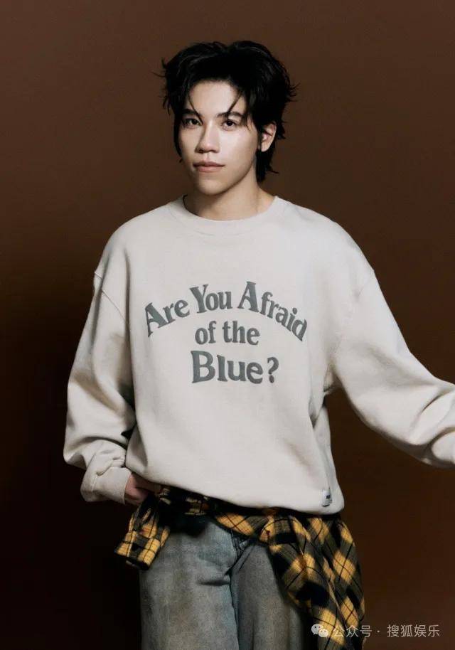 刚开年又曝一对相差15岁的恋情？他这一周两段绯闻真是连环暴击啊<strong></p>
<p>中国重汽股票</strong>！