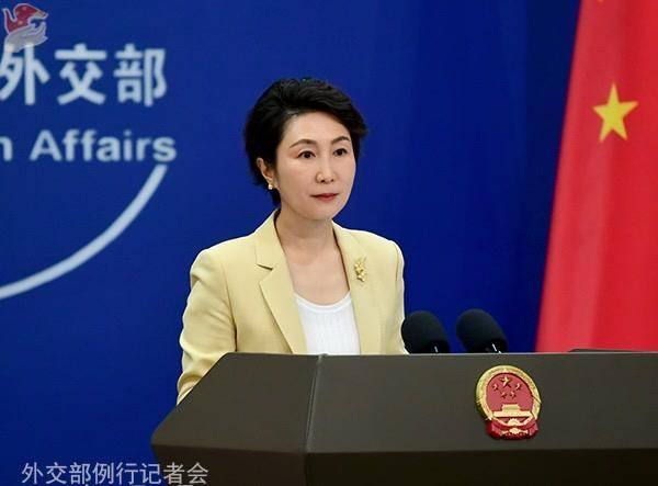 特朗普称“接管”格陵兰岛目的是防止其被中俄控制，中方回应