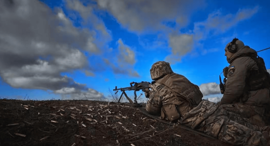 俄军正把乌军吊起来炸<strong></p>
<p>用友股票</strong>,俄方报仇零时差,一名"北约关键上校"阵亡!