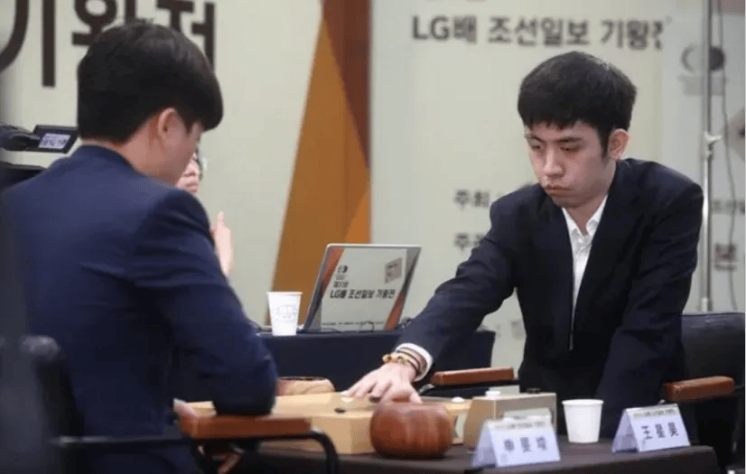 逆转夺下LG杯世界冠军<strong></p>
<p>虚拟币价格</strong>，当年的顽童已成中国围棋的领军人物